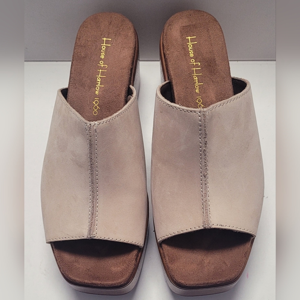 House of Harlow 1960 Women's Tan Slide Sandals